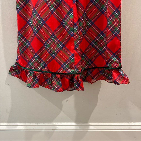 RARERAW RED CHRISTMAS PLAID SATIN 2 PIECE PAJAMA SET WITH VELVET TIES SIZE S - Picture 3 of 9